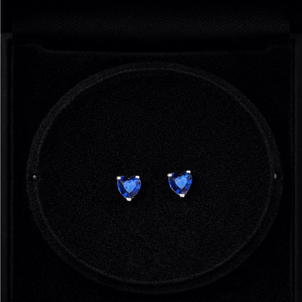 Heart shape sapphire earrings